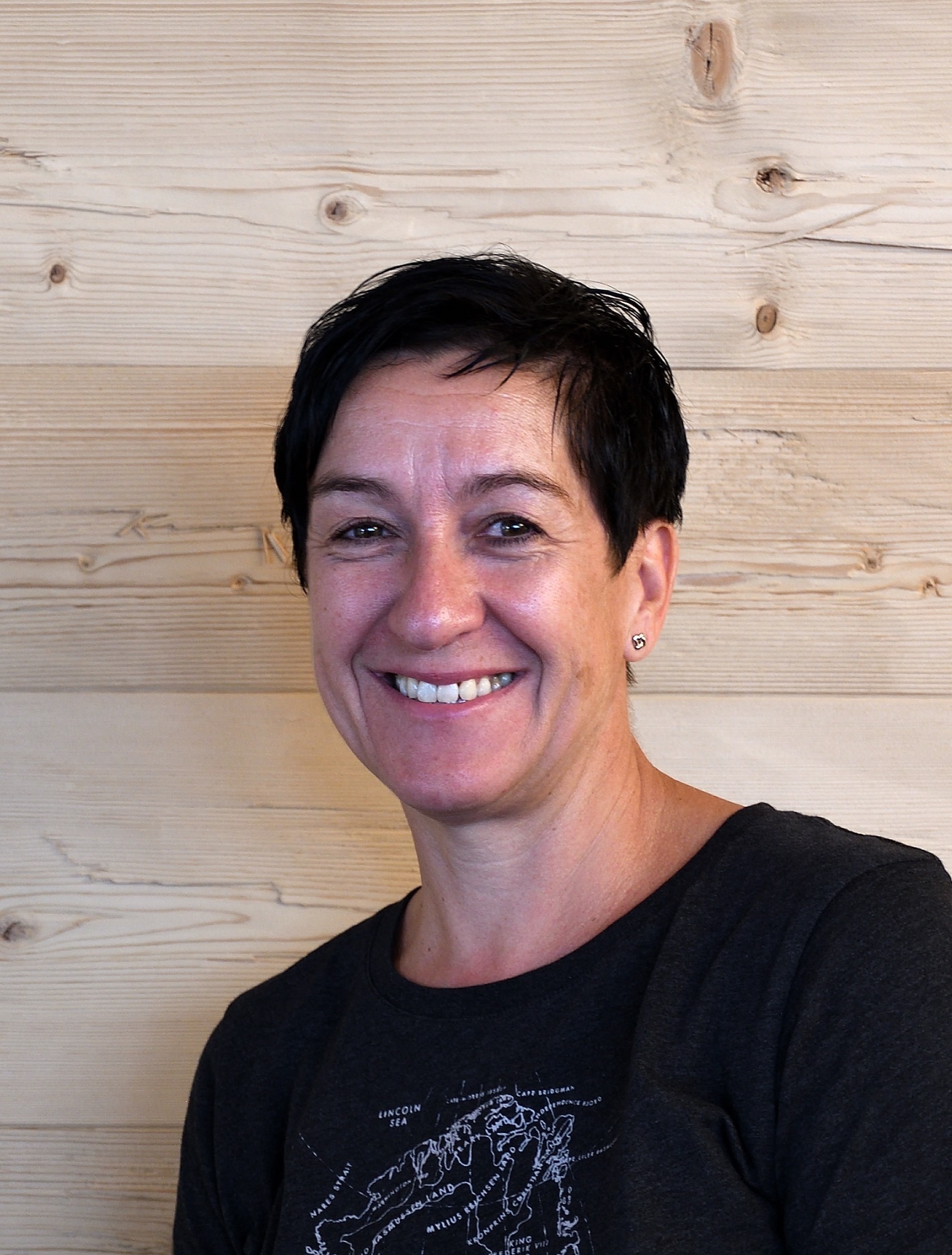 Monika Schiess, Buchhaltung und Administration